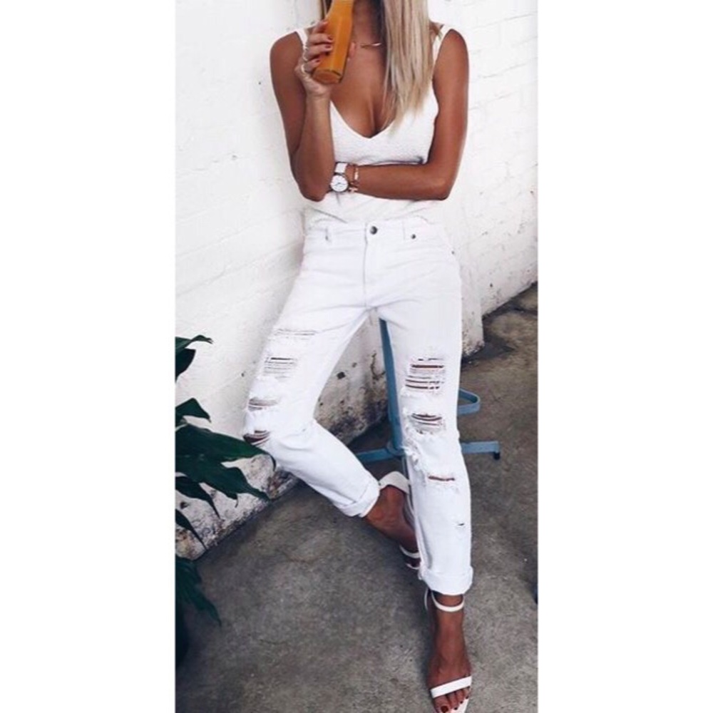 Lucky Brand Sienna Distressed Boyfriend Jeans